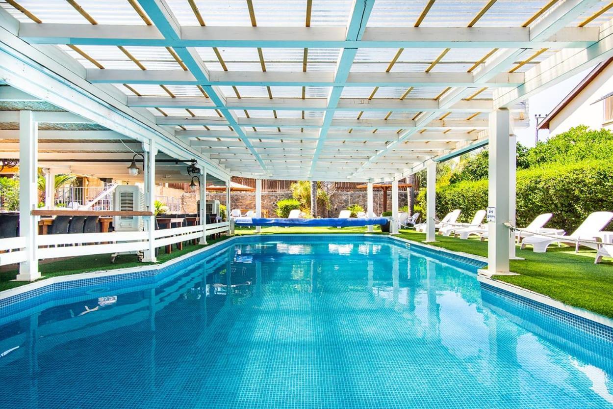 Вилла Nof Glili Mansion Явнеэль Экстерьер фото