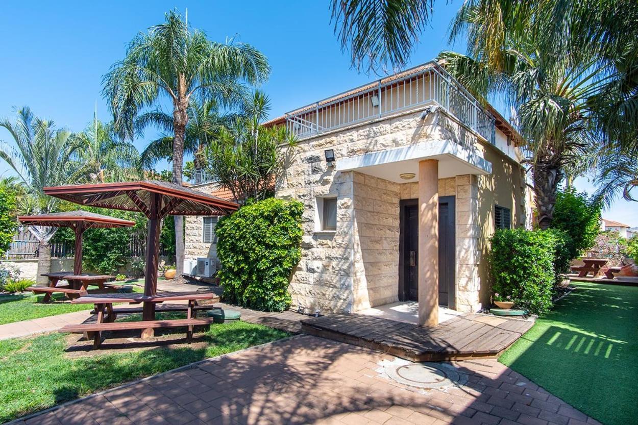 Вилла Nof Glili Mansion Явнеэль Экстерьер фото